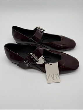 Zara Deep Burgundy Patent Mary Jane Ballet Flats NWT Size 40 US 9‎